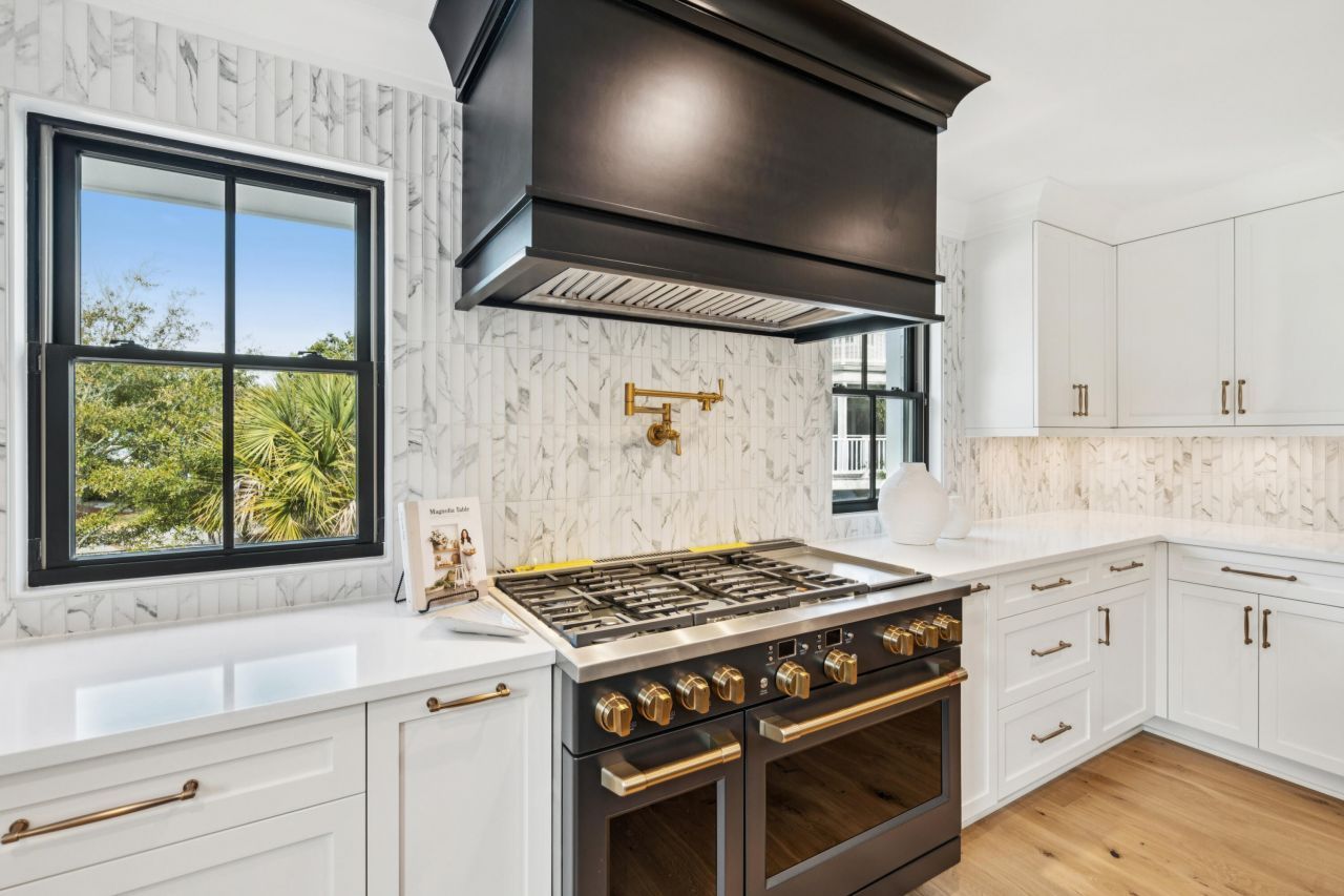 13 56th Avenue Photo 17