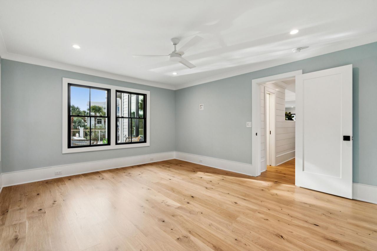 13 56th Avenue Photo 35