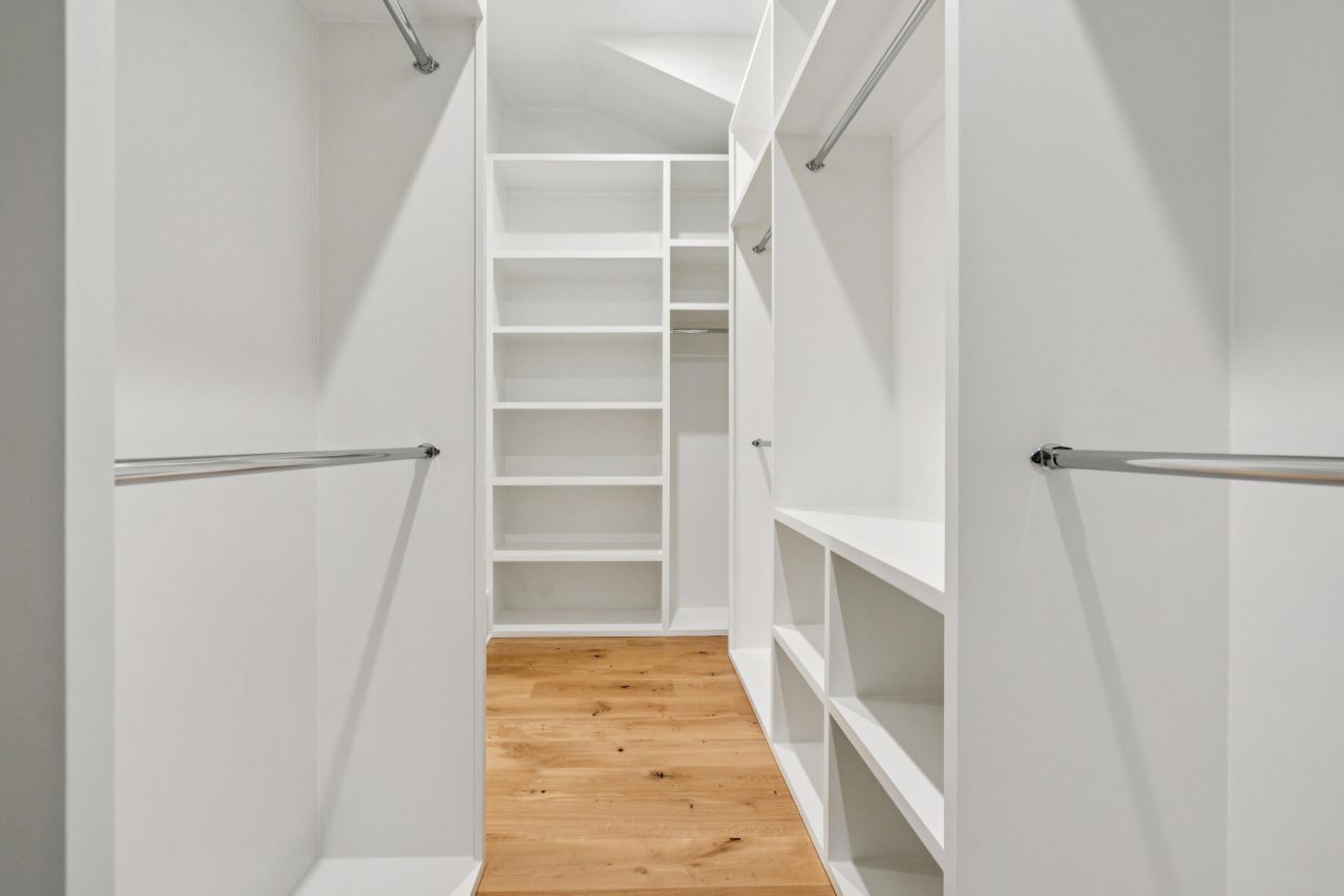 13 56th Avenue Photo 60