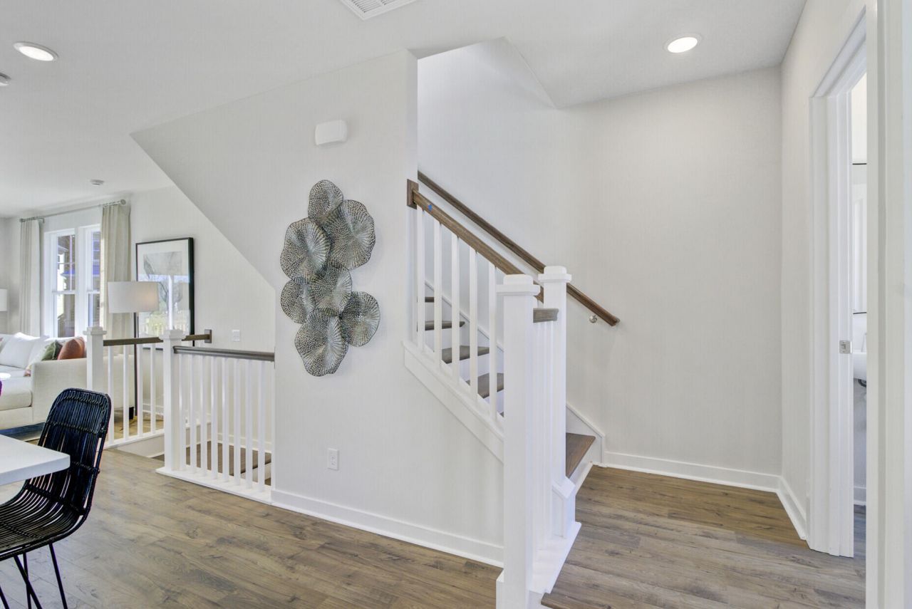 421 Caledon Court Photo 29