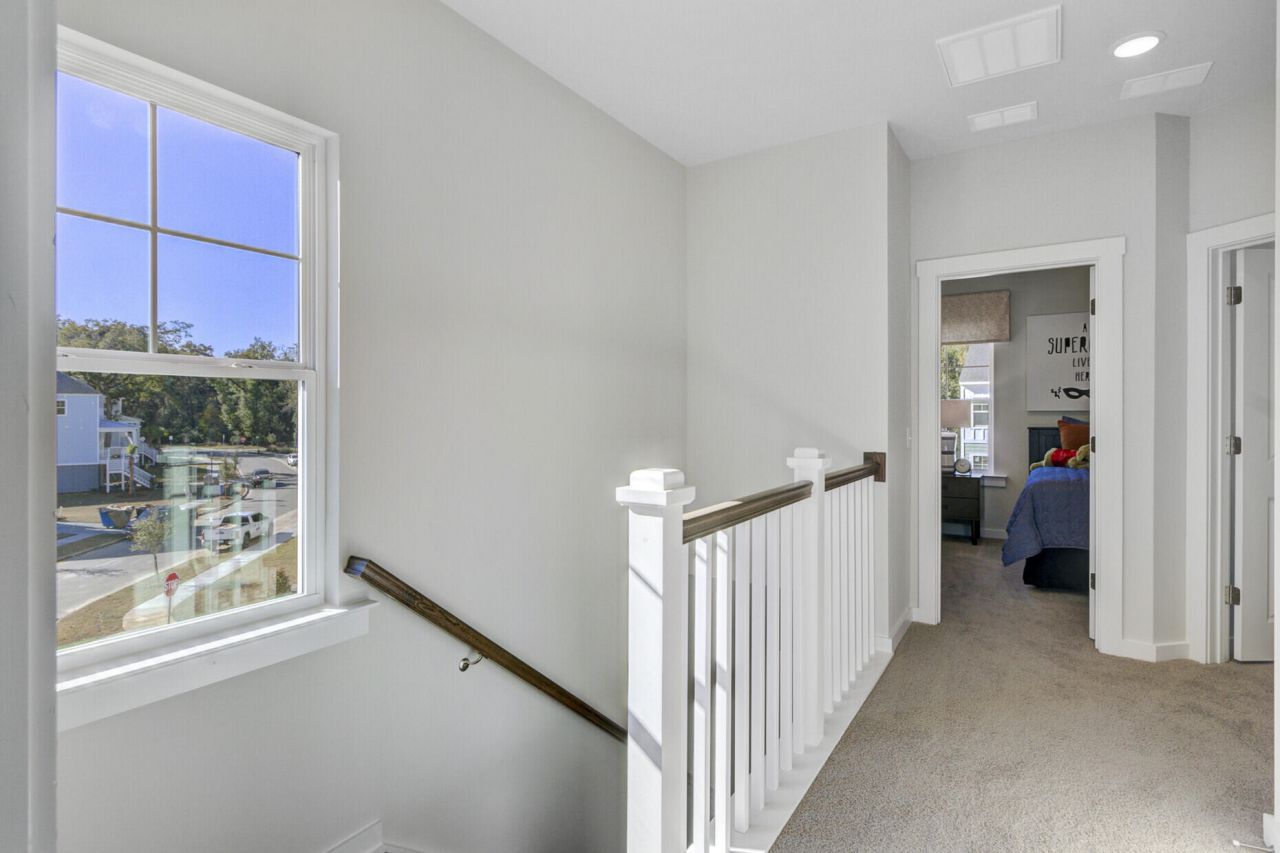 421 Caledon Court Photo 30