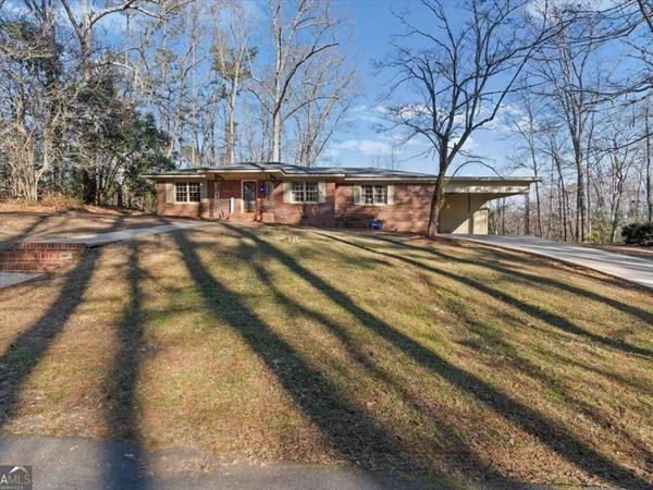 146 East Side Drive, Tallapoosa, GA 30176