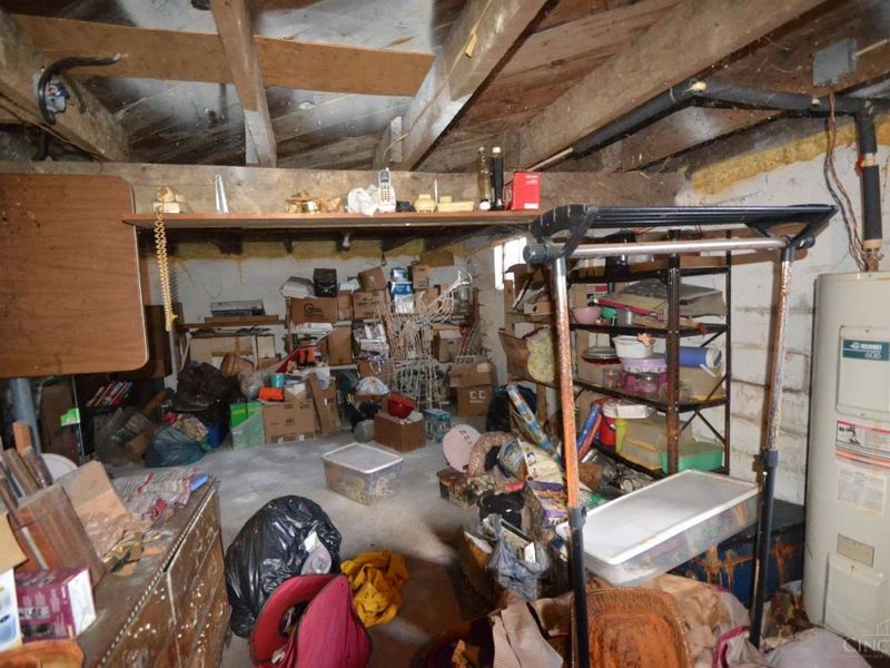 6614 Ashridge Arnheim Road, Franklin Twp, OH 45121 Photo 10