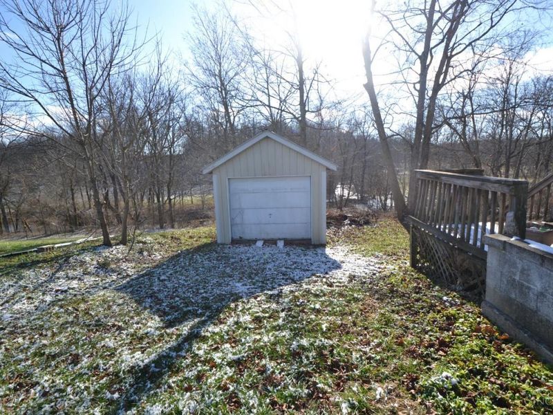 6614 Ashridge Arnheim Road, Franklin Twp, OH 45121 Photo 14