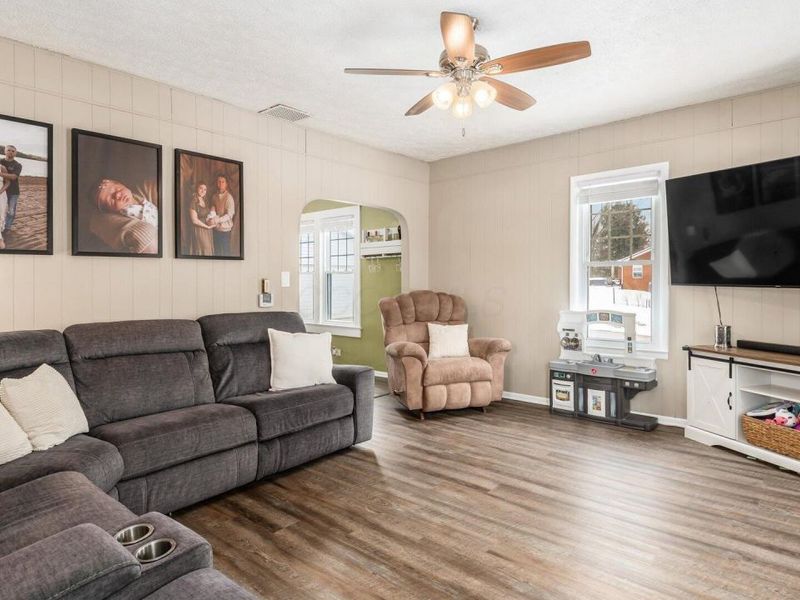 400 Garden Avenue, Newark, OH 43055 Photo 9