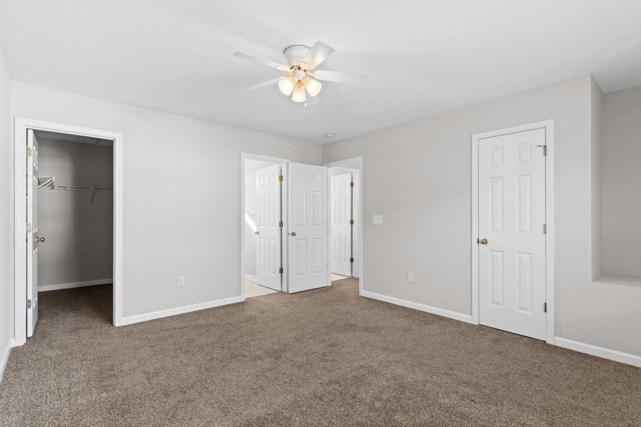 877 Silvercrest Dr. Photo 16