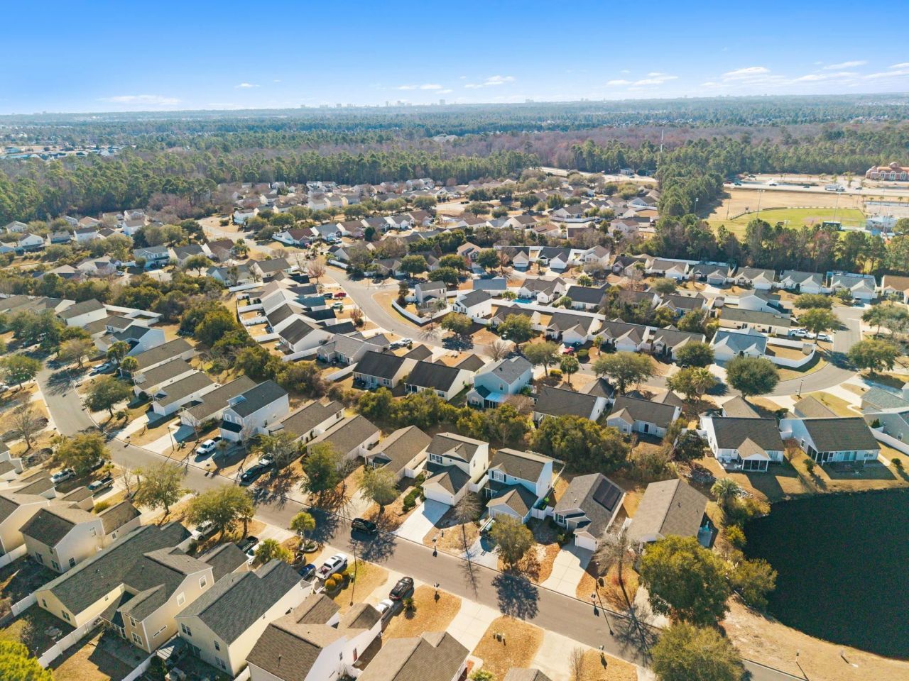 877 Silvercrest Dr. Photo 29