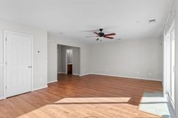 877 Silvercrest Dr. photo 4