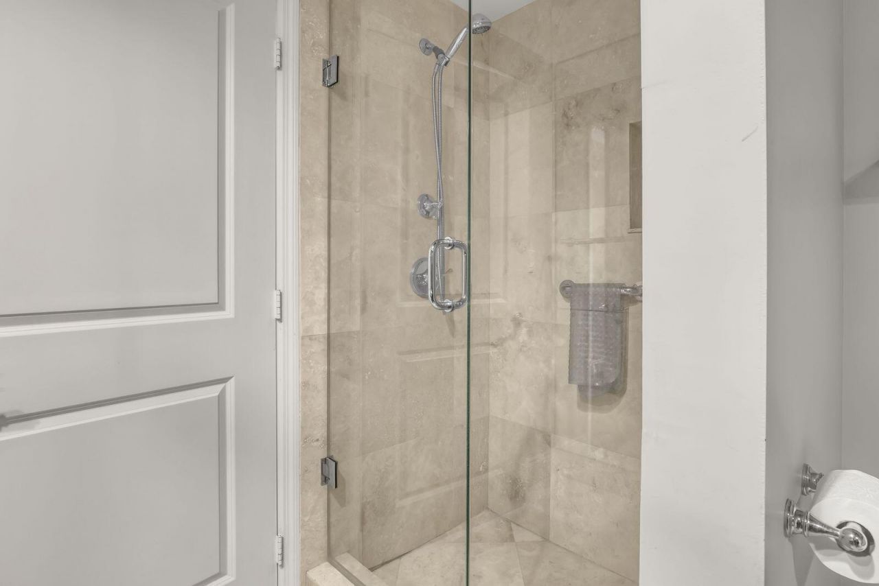 44 Cocoanut Row, Unit 420/421 A, Palm Beach, FL 33480 Photo