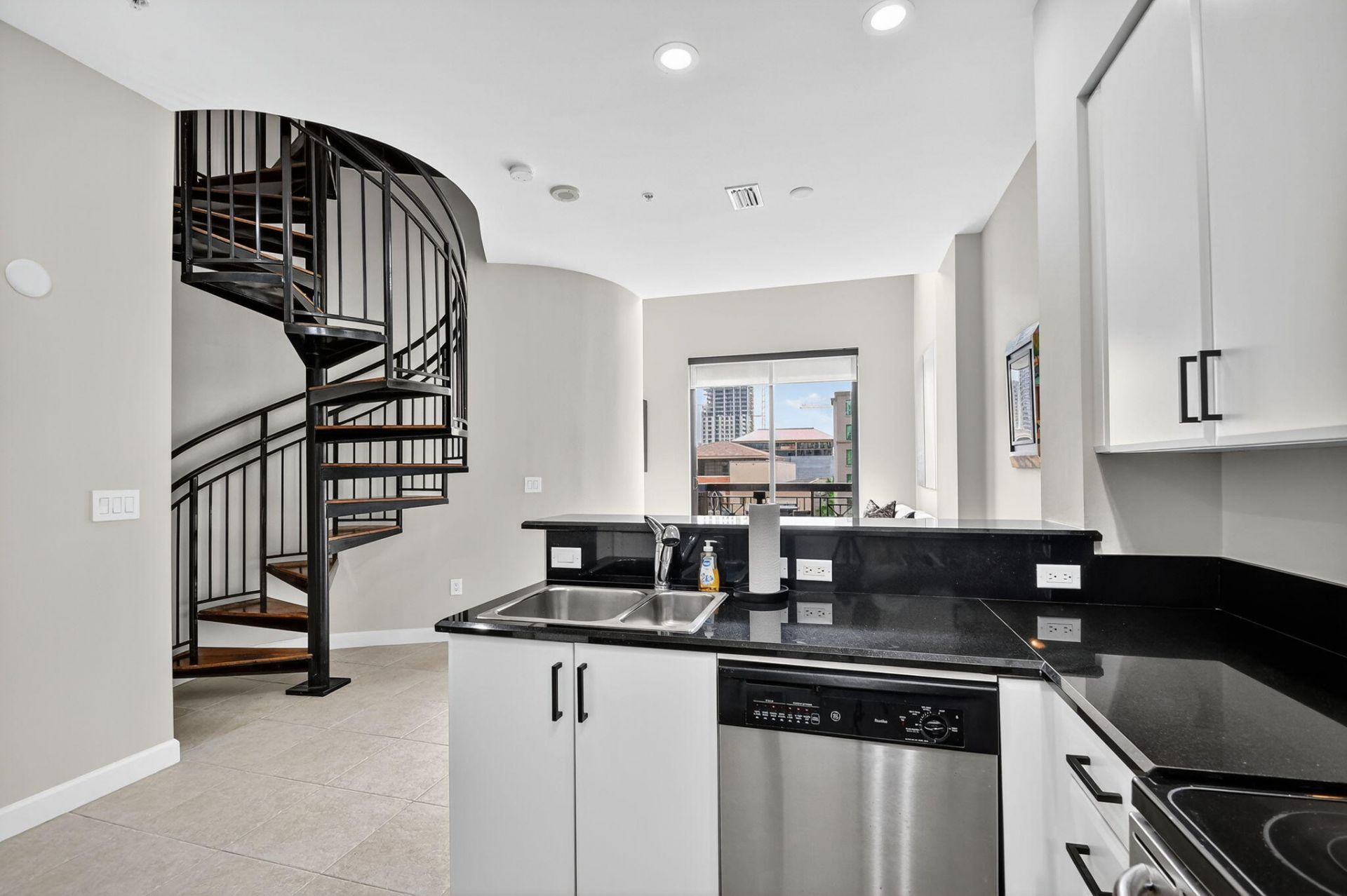 801 S Olive Avenue, Unit 408, West Palm Beach, FL 33401 Photo