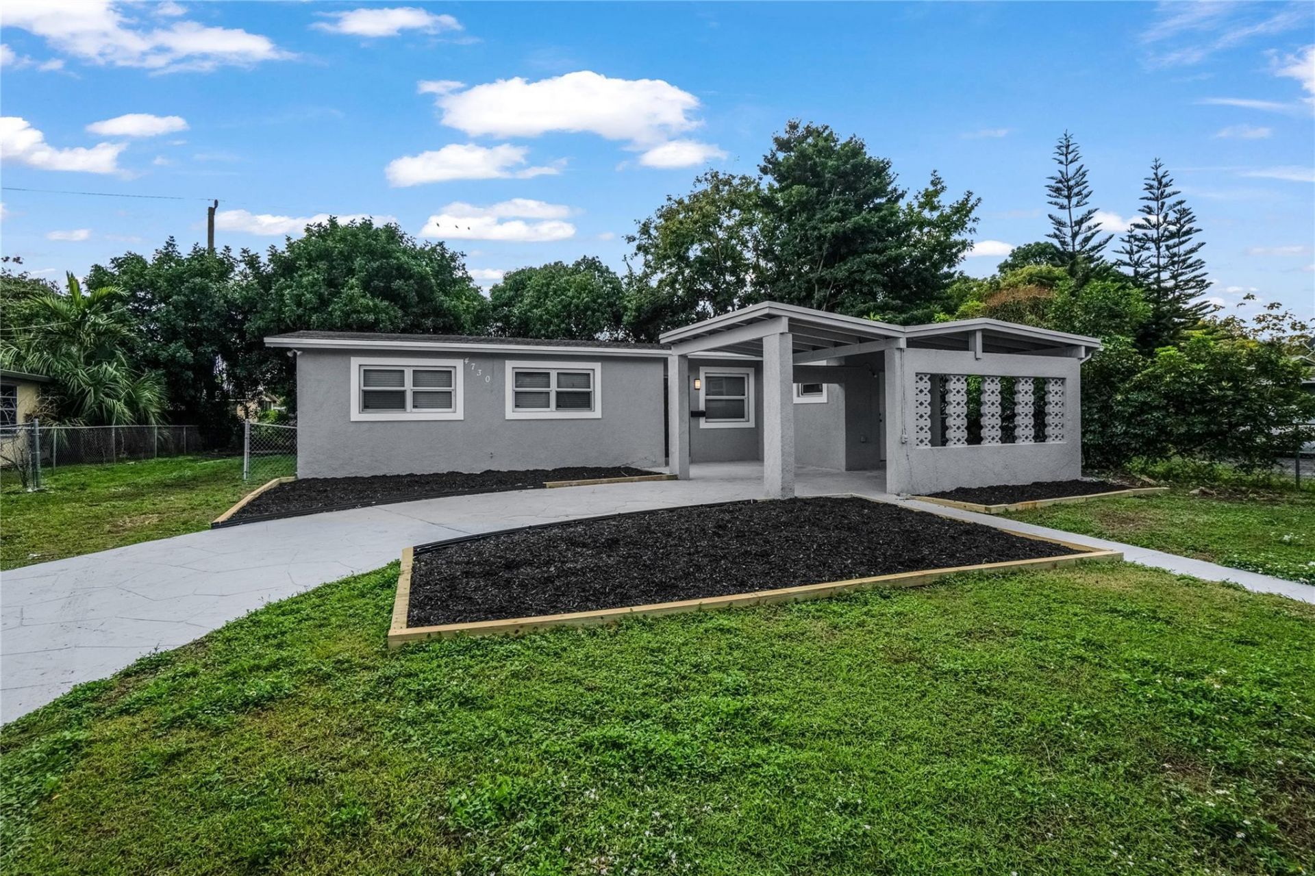 4730 NW 11th Place, Lauderhill, FL 33313 Photo