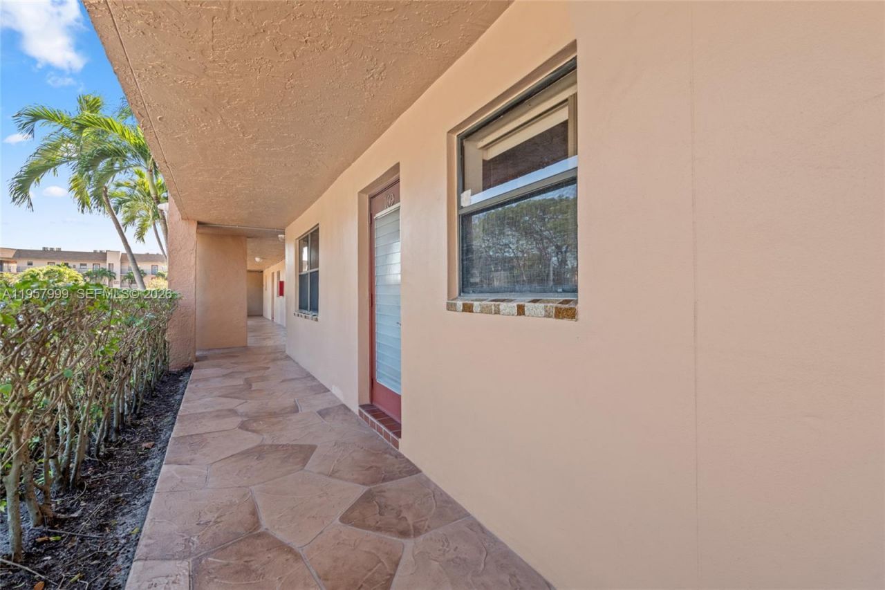 10300 NW 30th Ct , Unit 109, Sunrise, FL 33322 Photo