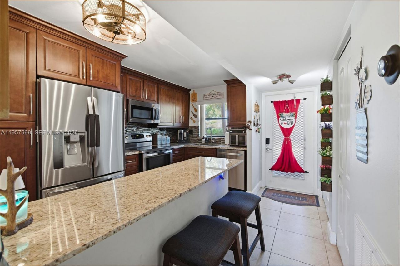 10300 NW 30th Ct, Unit 109, Sunrise, FL 33322 Photo