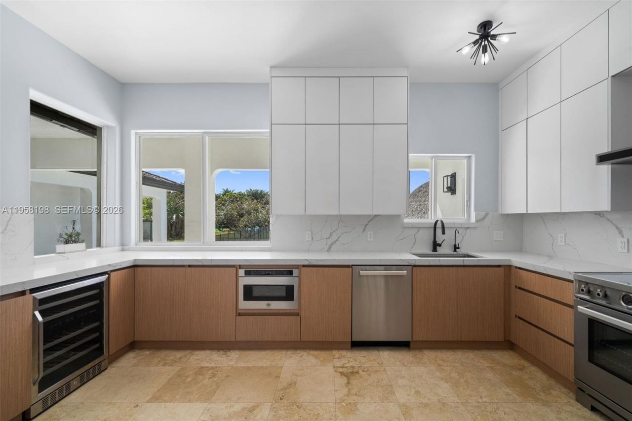 16800 SW 190th St, Miami, FL 33187 Photo