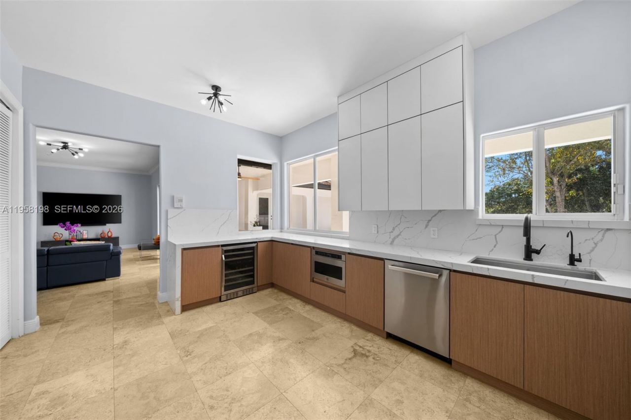 16800 SW 190th St, Miami, FL 33187 Photo