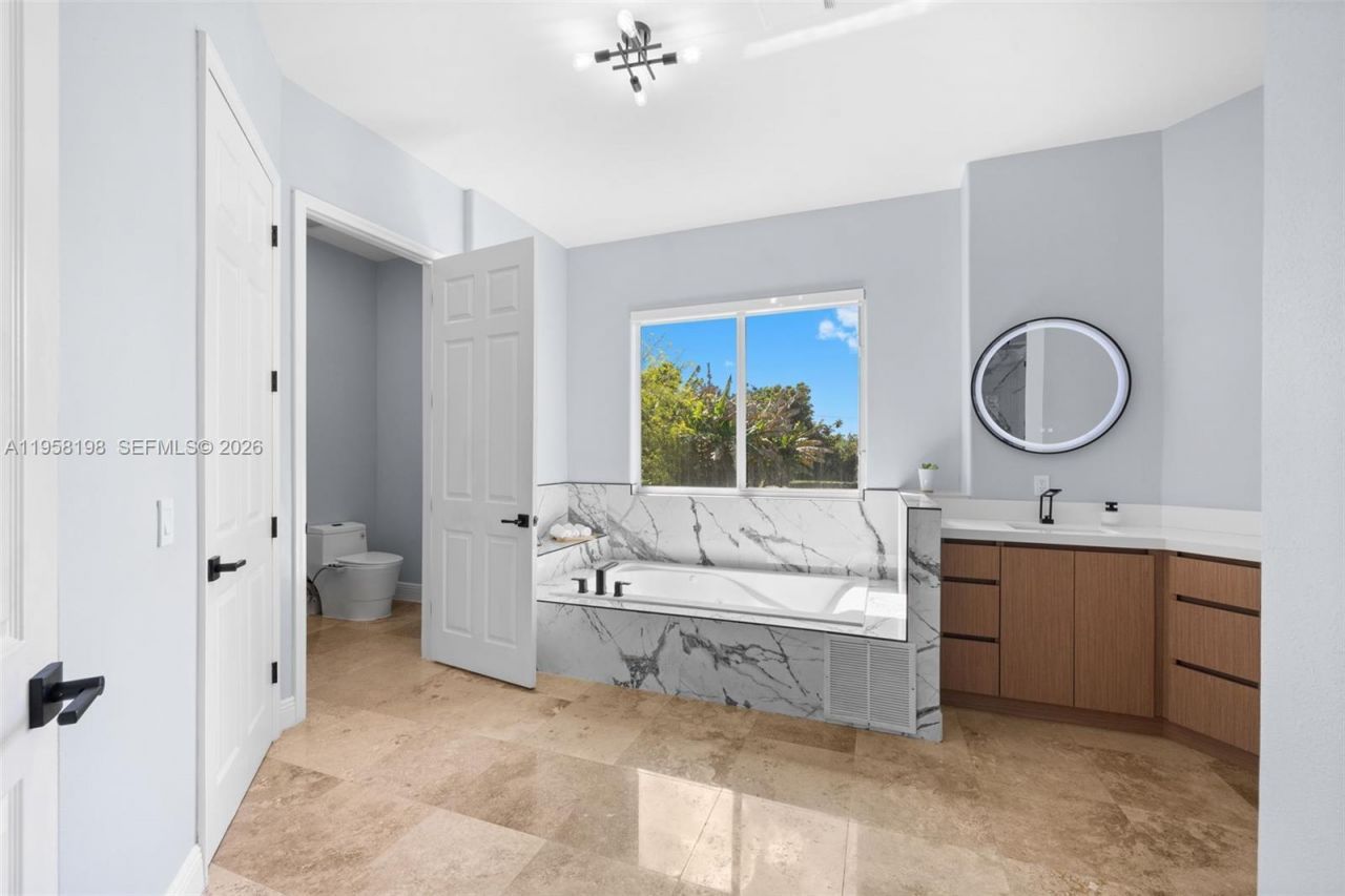 16800 SW 190th St, Miami, FL 33187 Photo