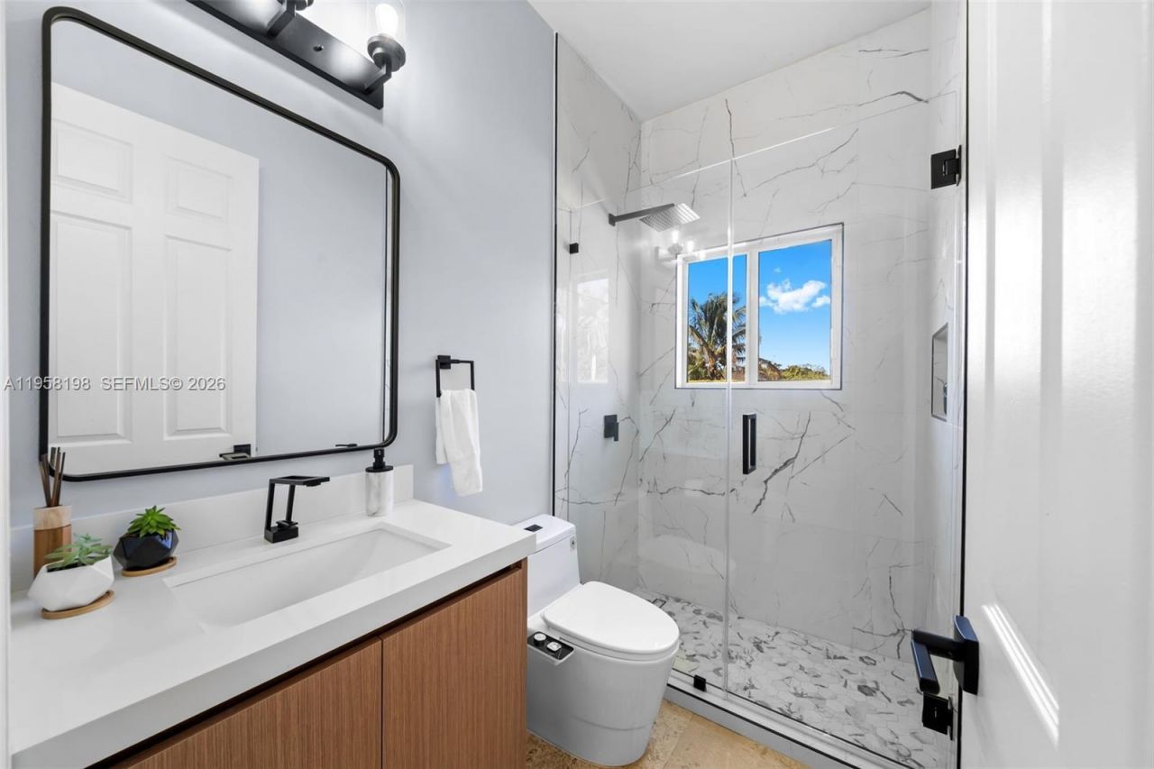 16800 SW 190th St, Miami, FL 33187 Photo