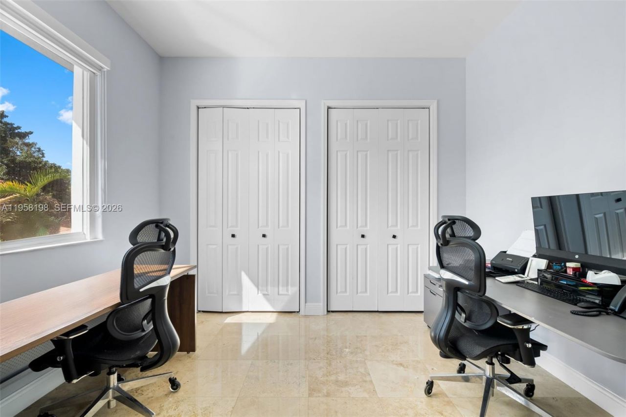 16800 SW 190th St, Miami, FL 33187 Photo