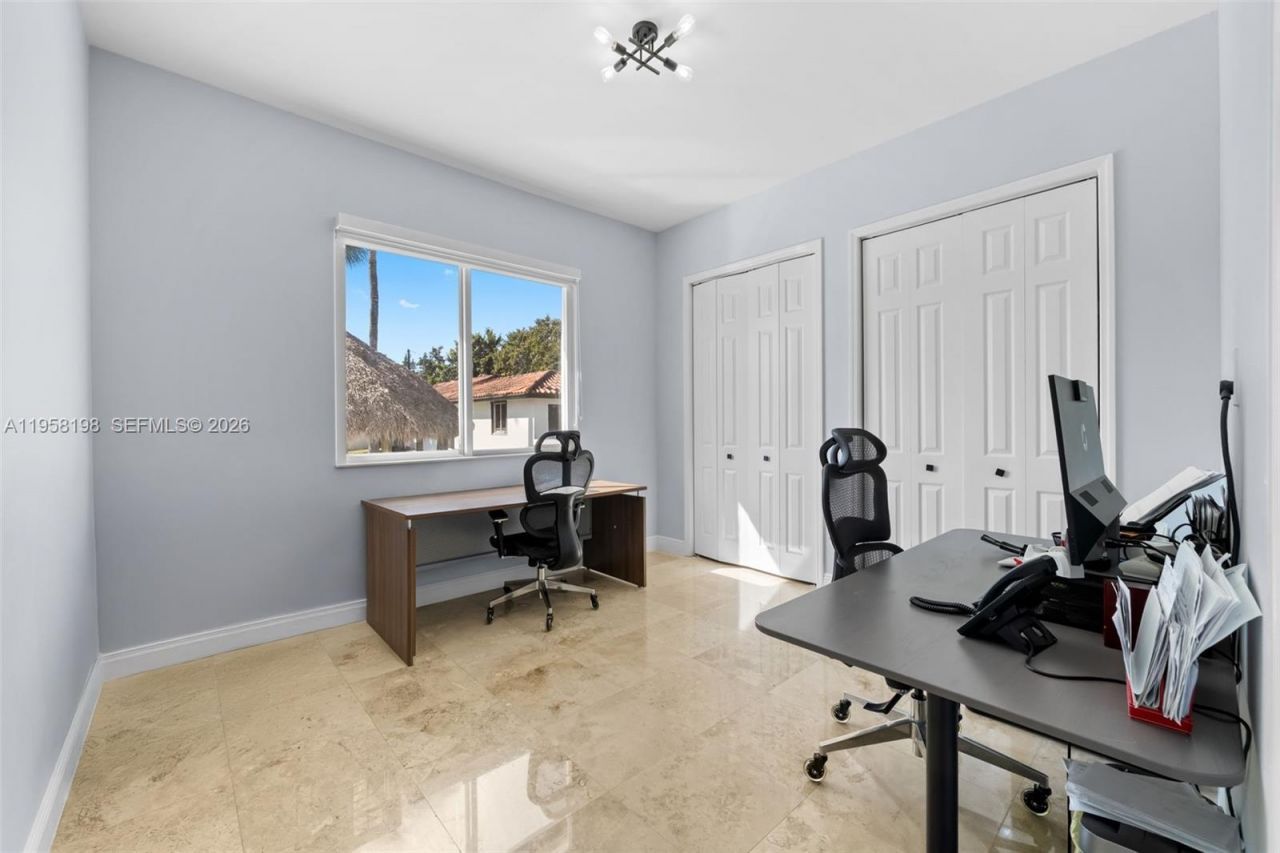 16800 SW 190th St, Miami, FL 33187 Photo