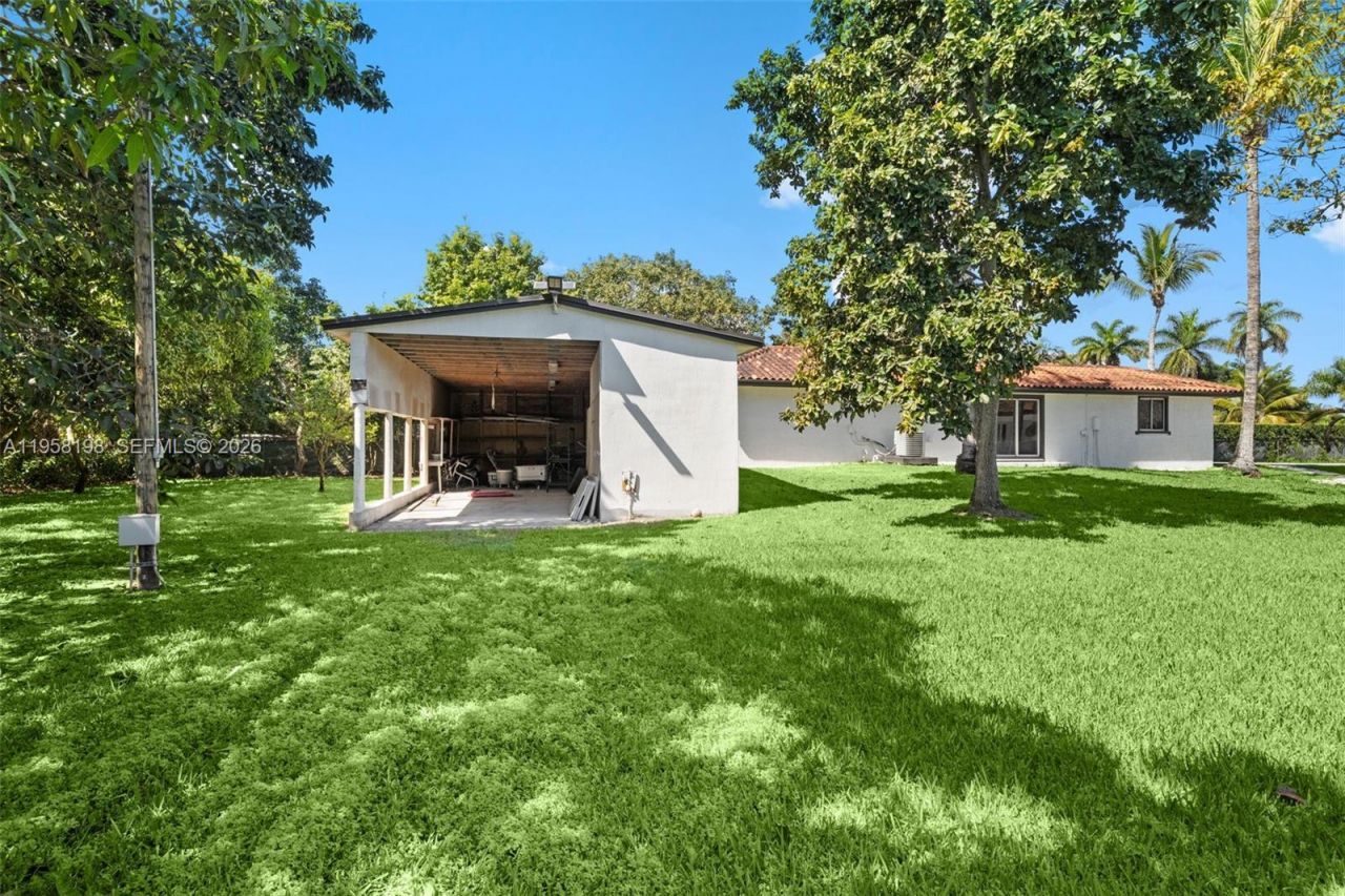 16800 SW 190th St, Miami, FL 33187 Photo