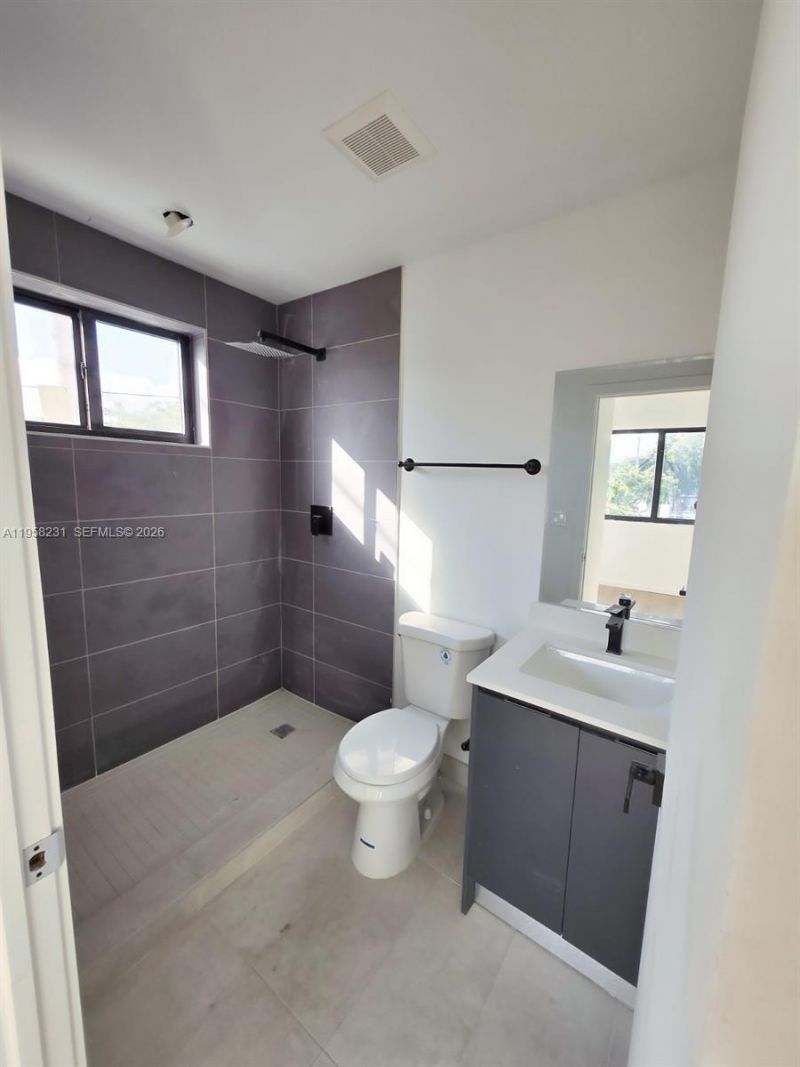 753 NW 30th St , Unit 1, Miami, FL 33127 Photo