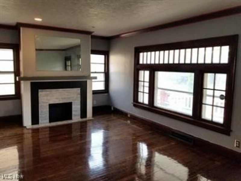 11512 Tonsing Drive, Garfield Heights, OH 44125 Photo 5
