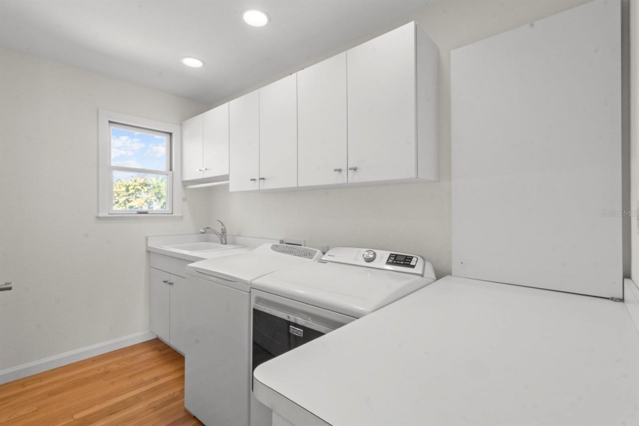 7091 Longboat Drive E, Longboat Key, FL 34228 Photo