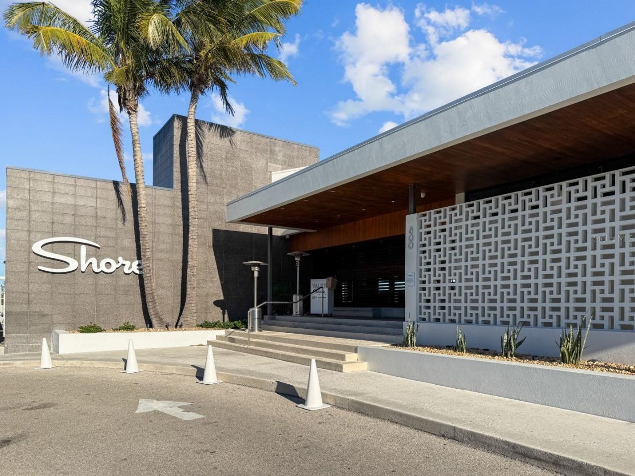 7091 Longboat Drive E, Longboat Key, FL 34228 Photo