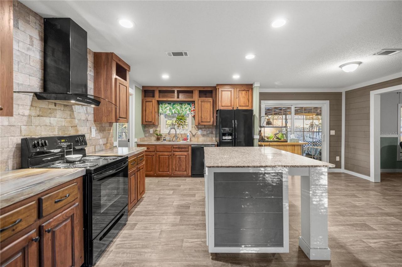 4830 NE 121st Avenue, Bronson, FL 32621 Photo