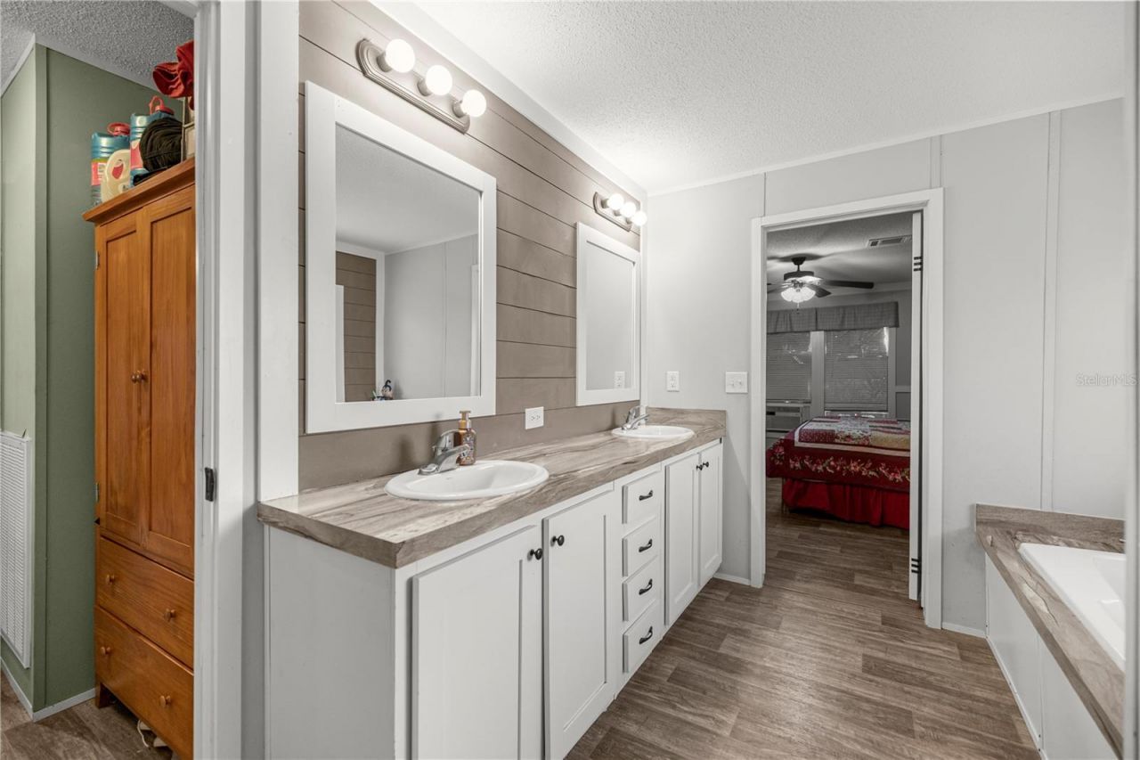 4830 NE 121st Avenue, Bronson, FL 32621 Photo