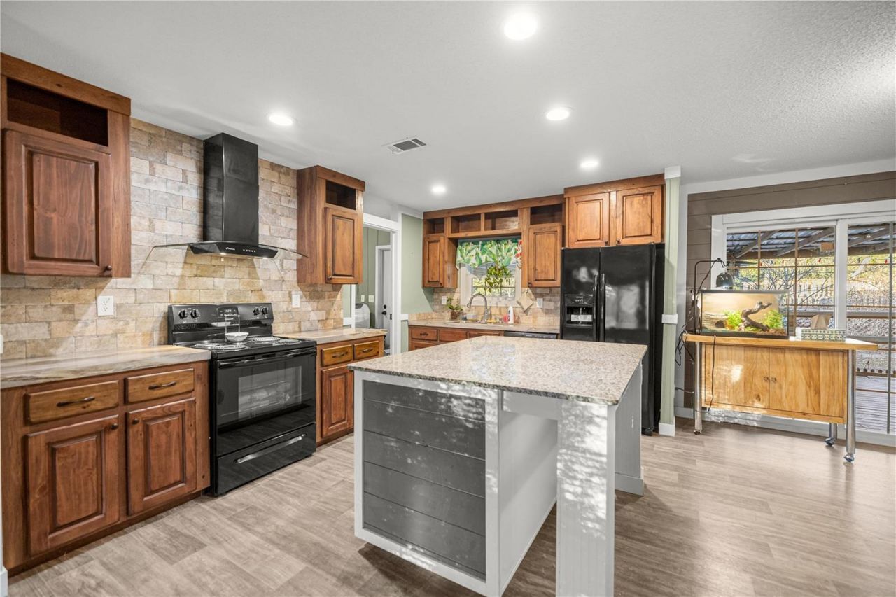 4830 NE 121st Avenue, Bronson, FL 32621 Photo