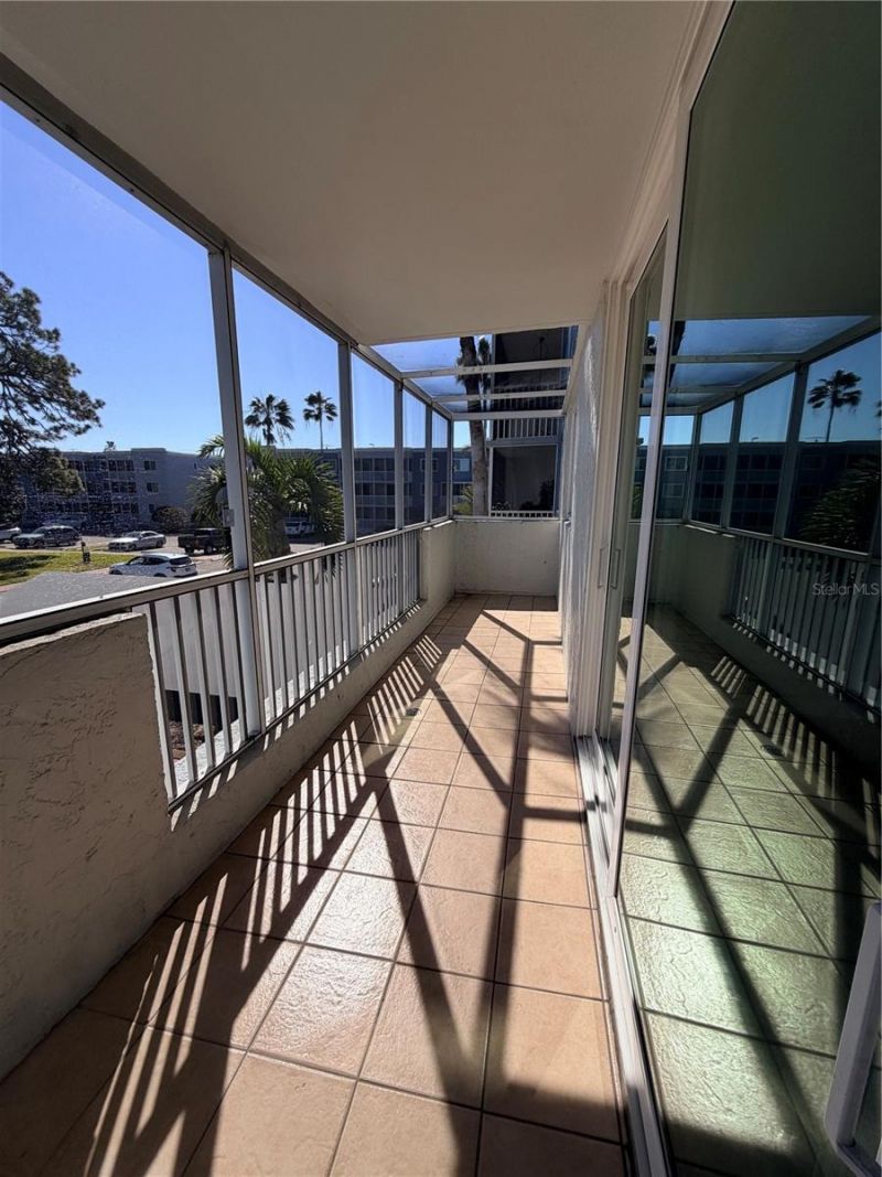2630 Coconut Bay Lane, Unit 629, Sarasota, FL 34237 Photo
