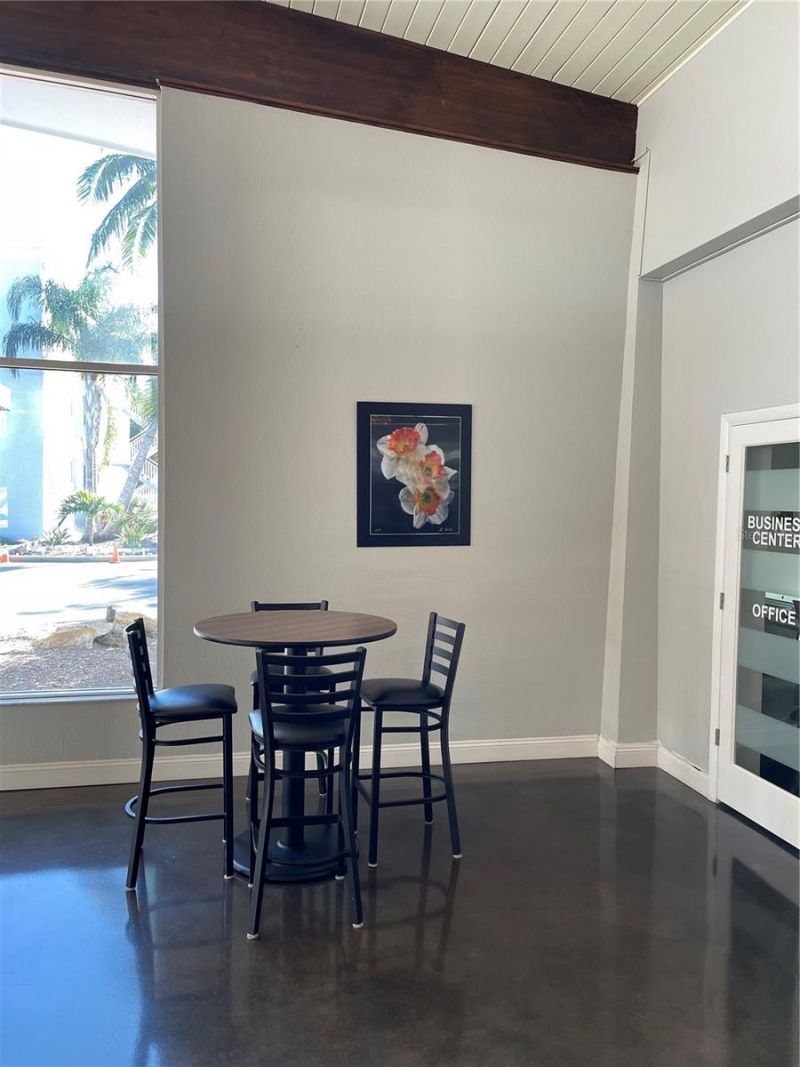 2630 Coconut Bay Lane, Unit 629, Sarasota, FL 34237 Photo