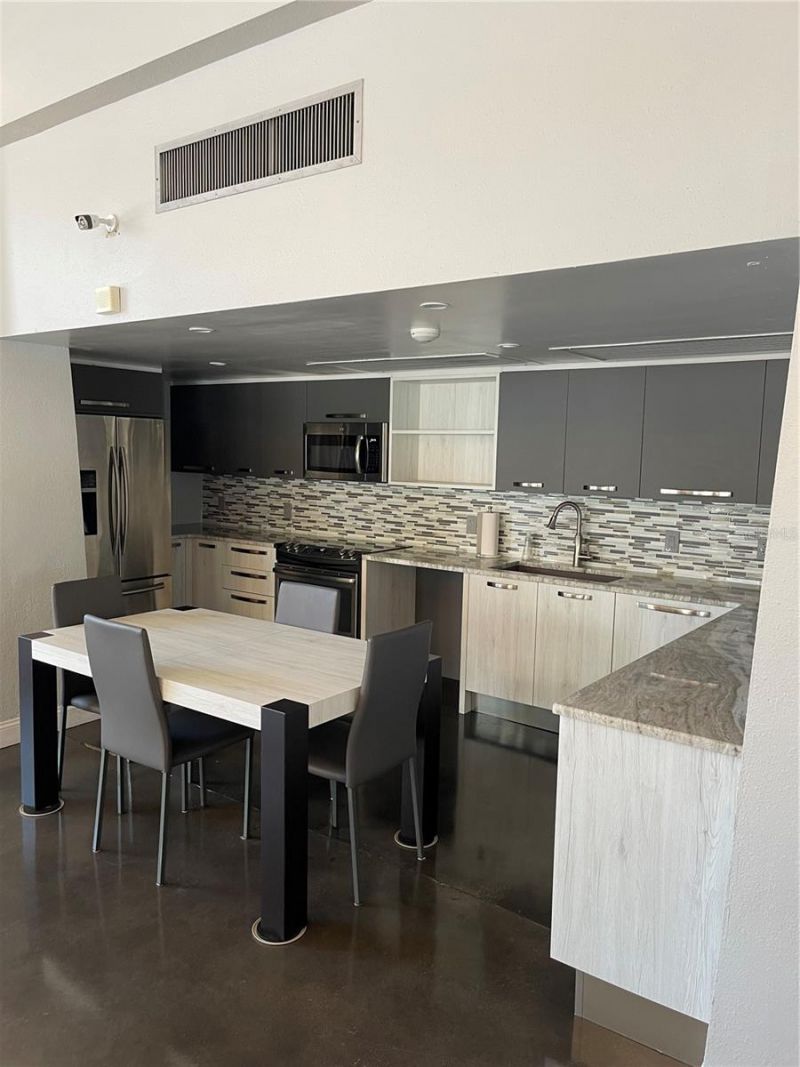 2630 Coconut Bay Lane, Unit 629, Sarasota, FL 34237 Photo