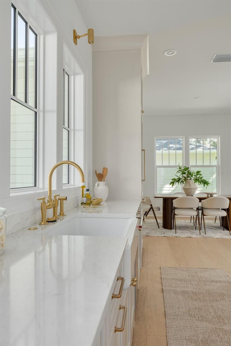 125 24th Avenue Se, Saint Petersburg, FL 33705 Photo