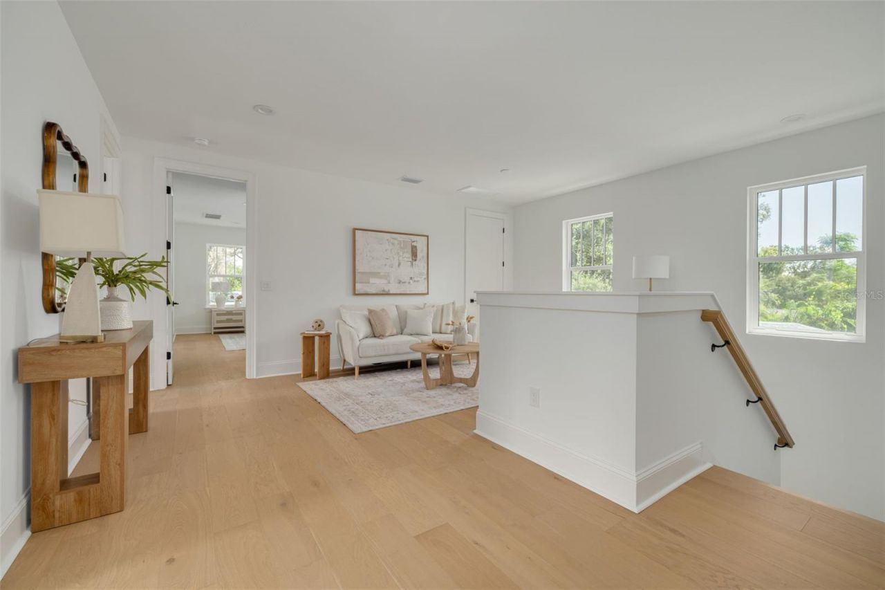 125 24th Avenue Se, Saint Petersburg, FL 33705 Photo