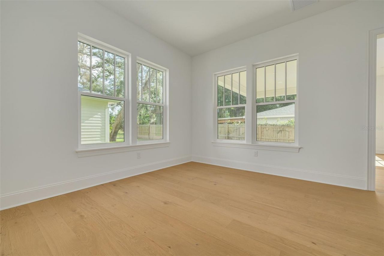 125 24th Avenue Se, Saint Petersburg, FL 33705 Photo