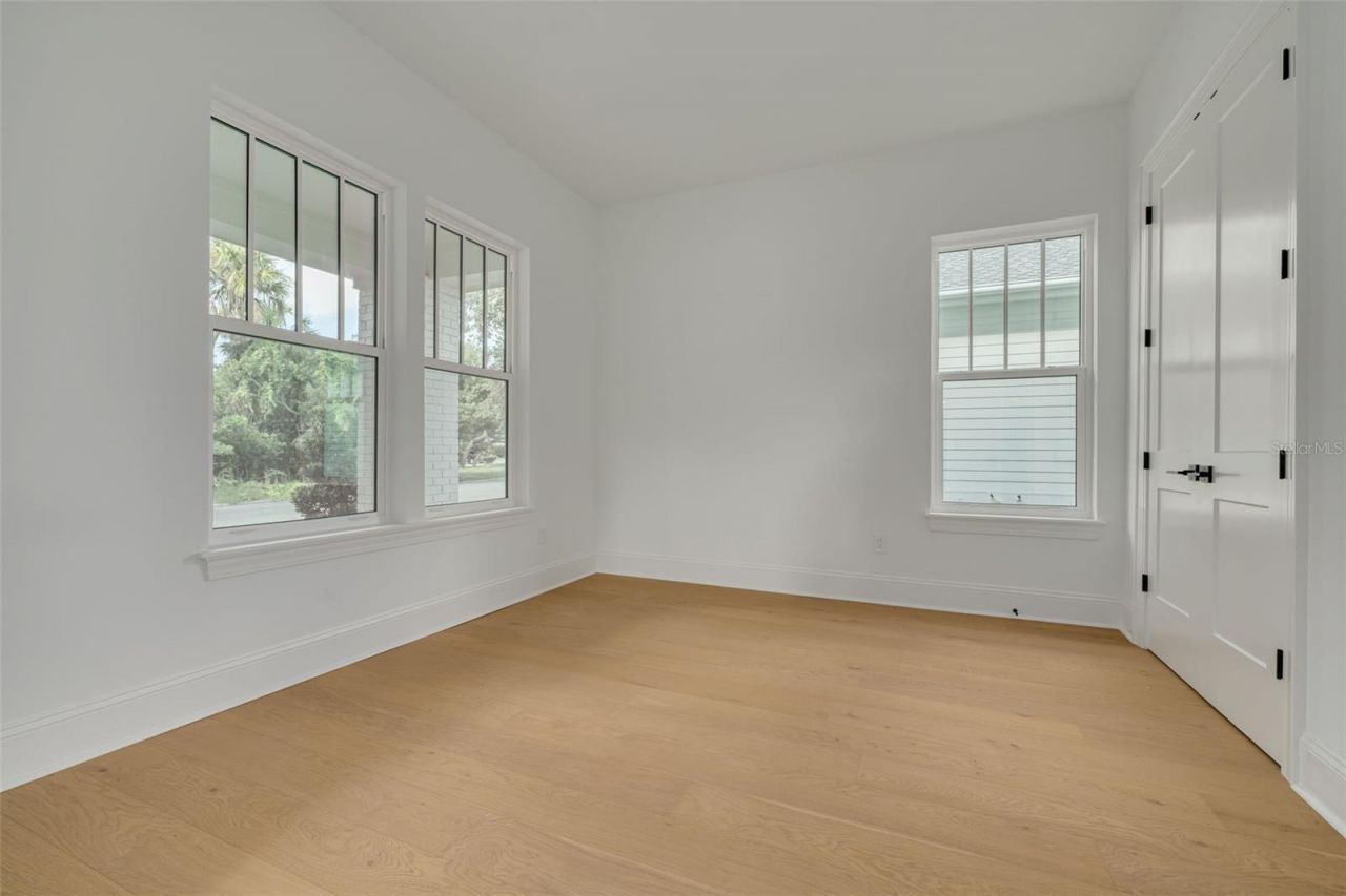 125 24th Avenue Se, Saint Petersburg, FL 33705 Photo
