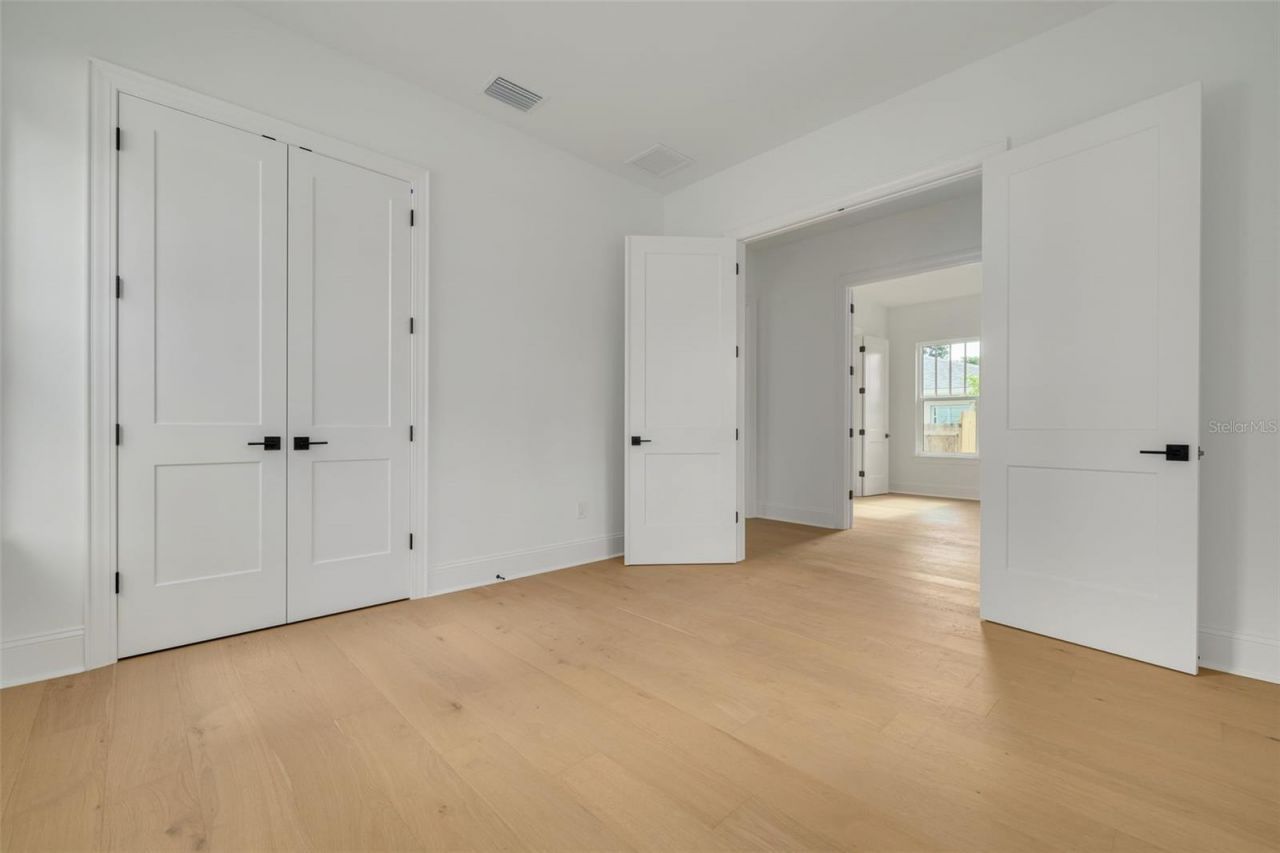125 24th Avenue Se, Saint Petersburg, FL 33705 Photo