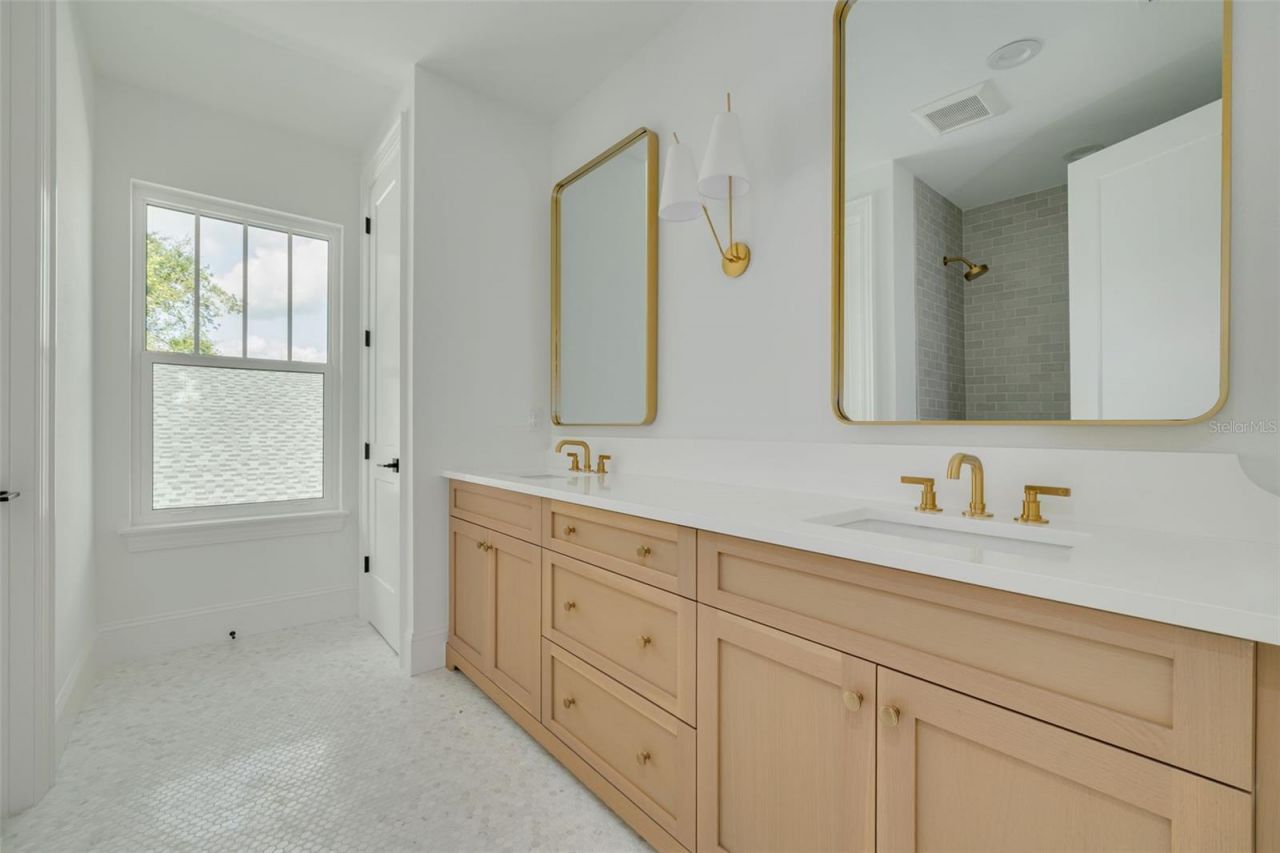 125 24th Avenue Se, Saint Petersburg, FL 33705 Photo