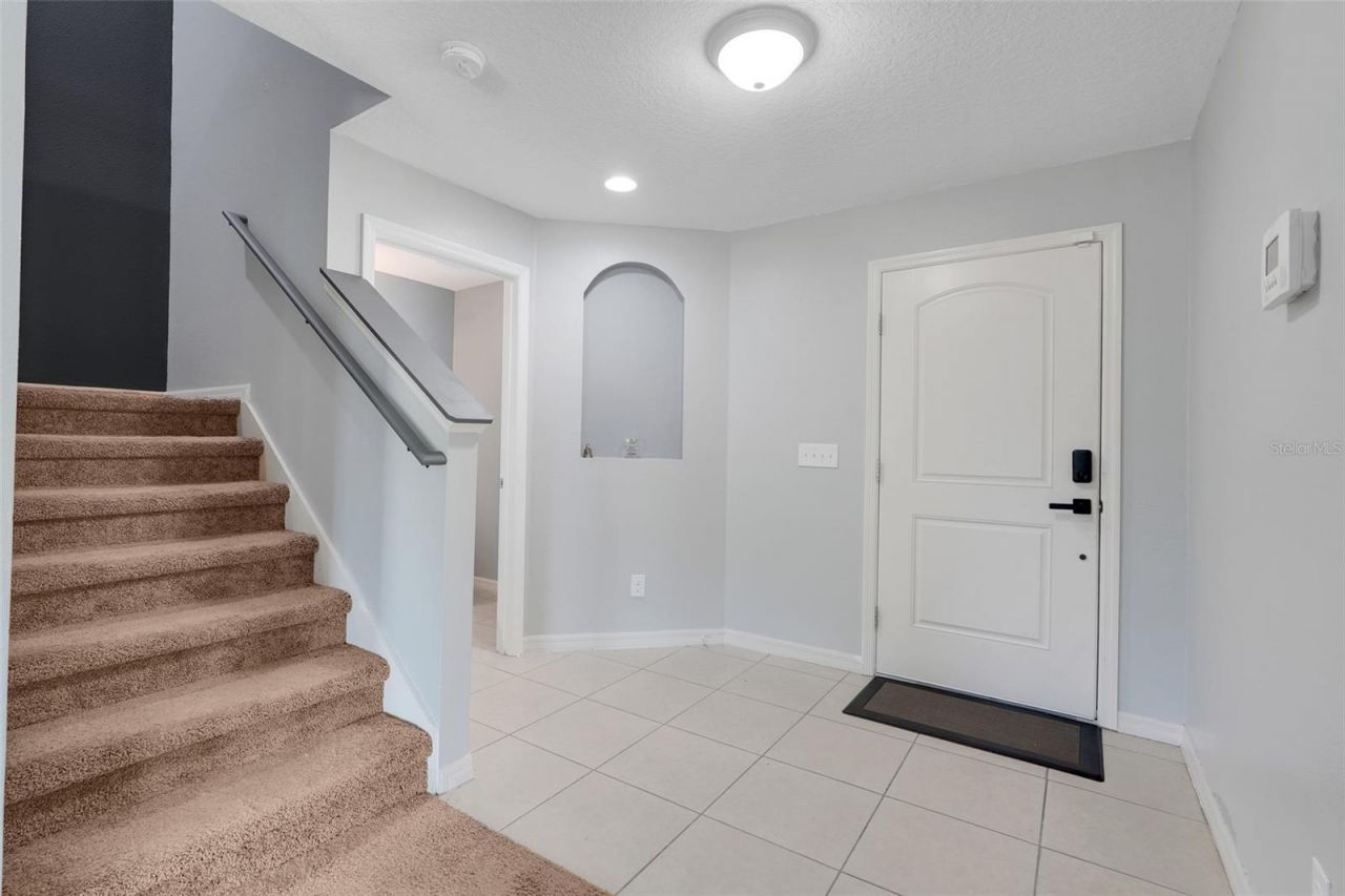 5660 Elsinore Way, Lakeland, FL 33805 Photo