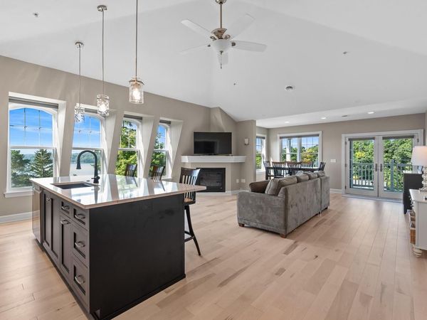 279 Victorian Village DRIVE, Unit 40, Elkhart Lake, WI 53020