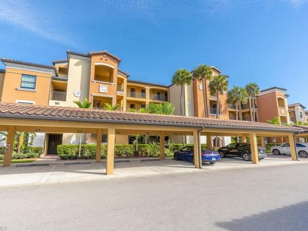 9578 Trevi CT, Unit 5142, NAPLES, FL 34113