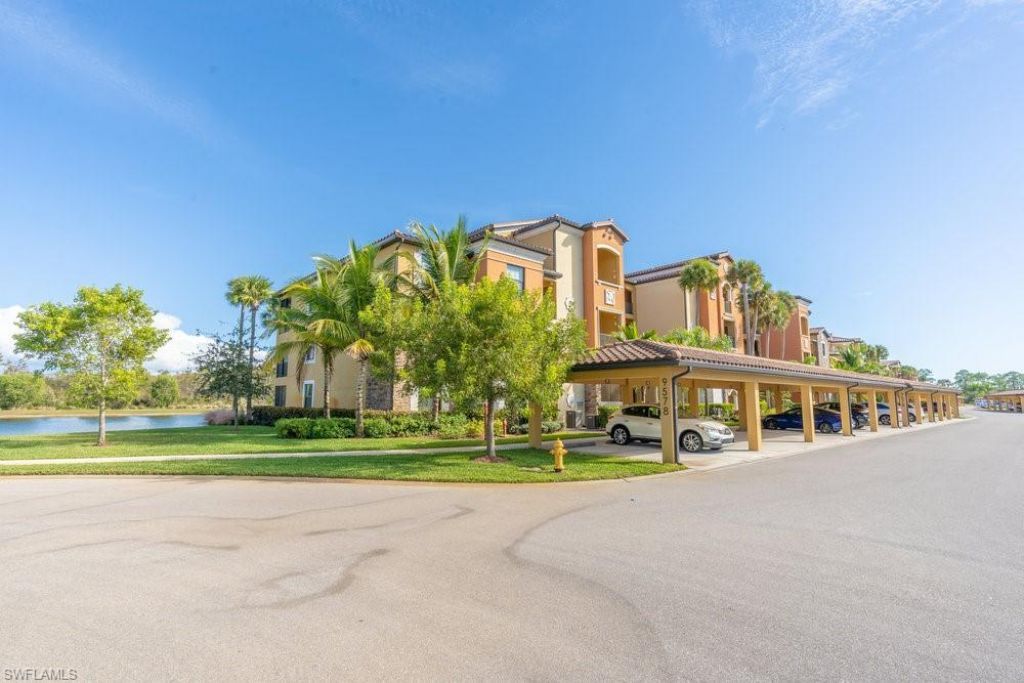 9578 Trevi Ct, Unit 5142, Naples, FL 34113 Photo