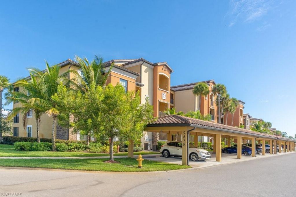 9578 Trevi Ct, Unit 5142, Naples, FL 34113 Photo