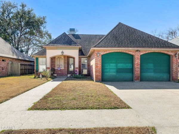 102 Shumard Drive, Lafayette, LA 70508