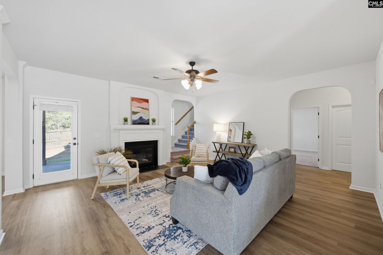 233 Blue Indigo Circle Photo 11