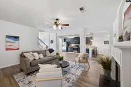 233 Blue Indigo Circle photo 4