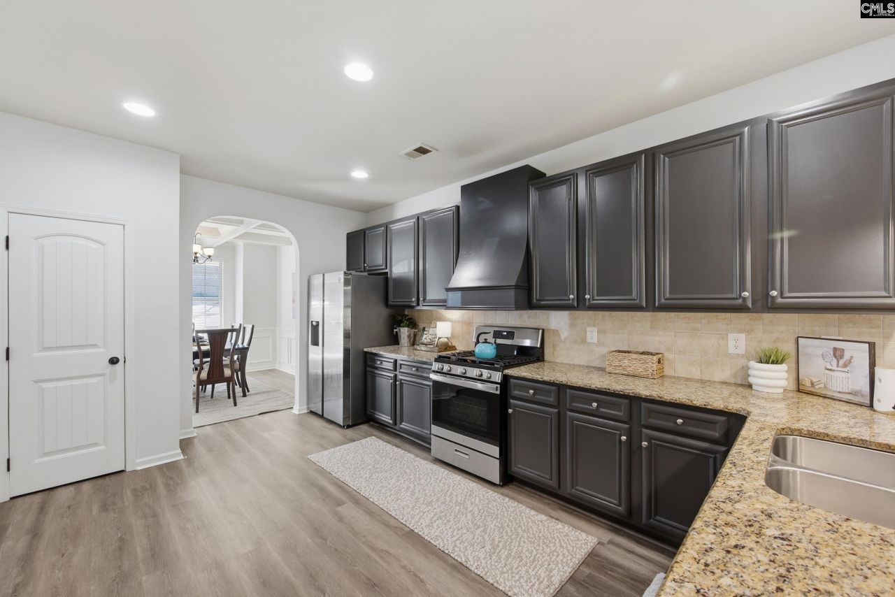 233 Blue Indigo Circle Photo 8