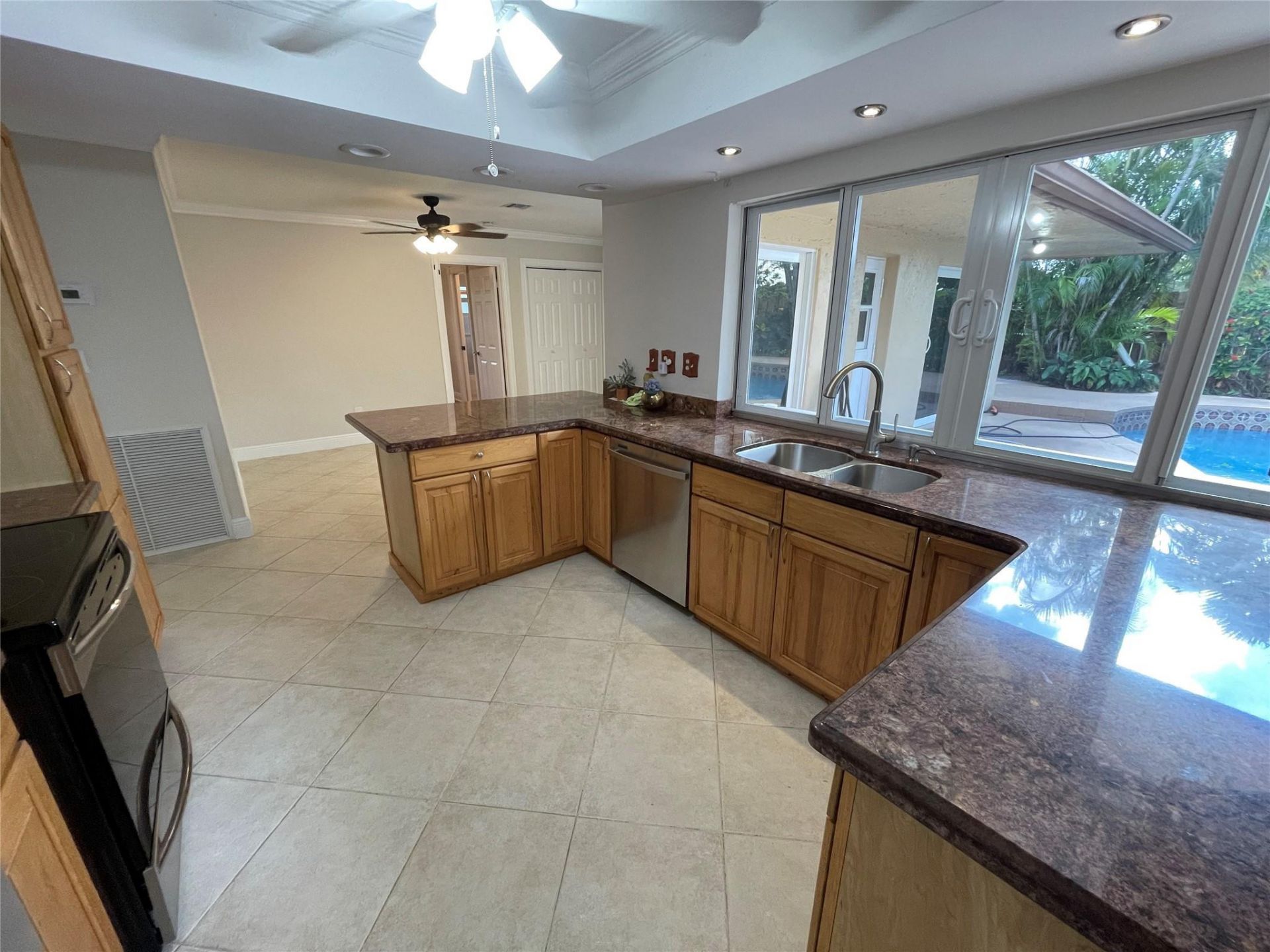 7308 NW 81st Street, Tamarac, FL 33321 Photo